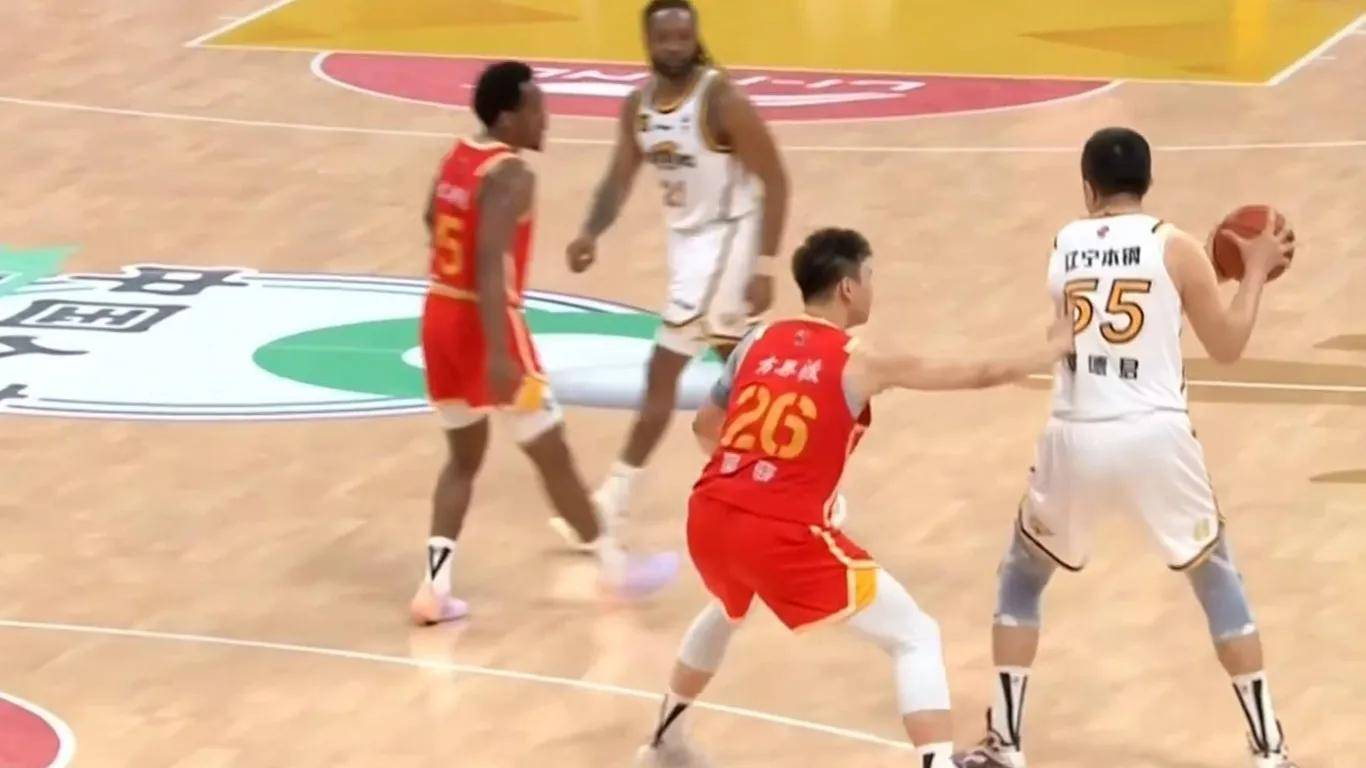 FBsports-传球高效攻击完胜，阿贾克斯势不可挡的简单介绍