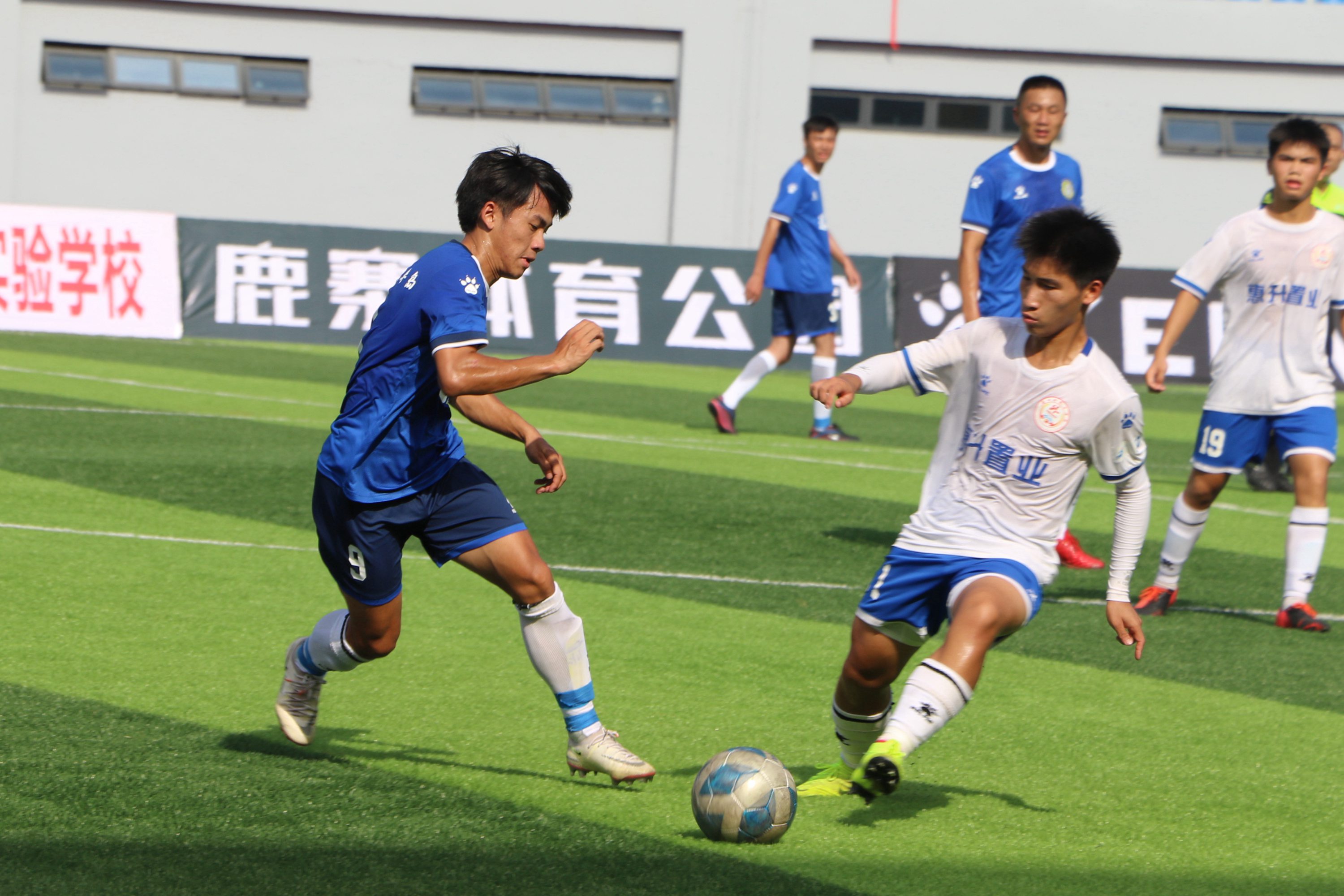 包含日本运动员头名夺冠，再添佳绩的词条