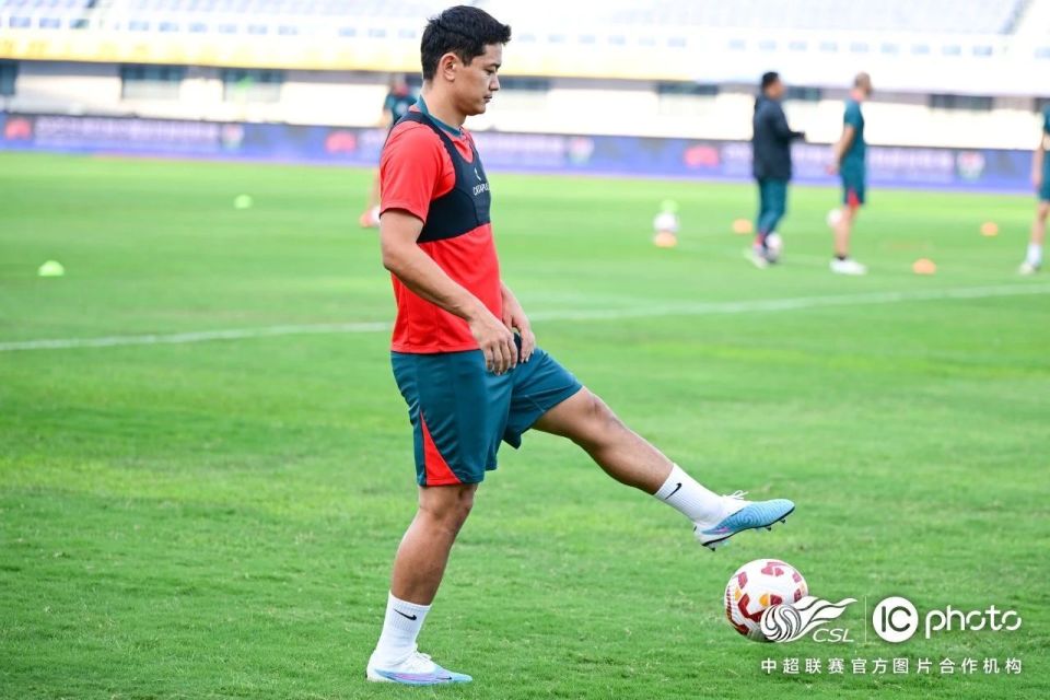 队员展现出色状态,球队士气高涨 队员展现出色状态,球队士气高涨