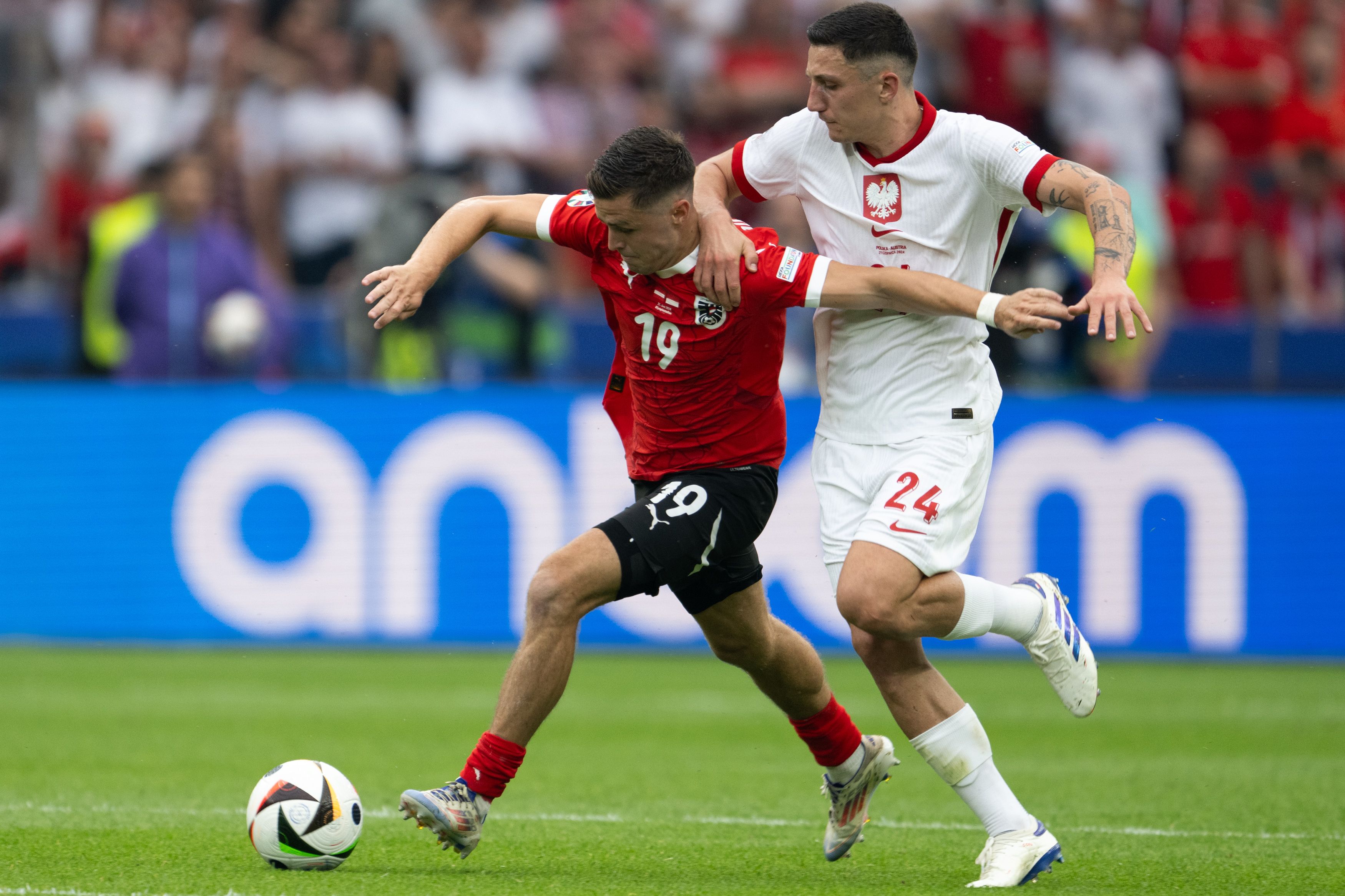 关于波兰遗憾输球,无缘欧洲杯半决赛的信息 关于波兰遗憾输球,无缘欧洲杯半决赛的信息