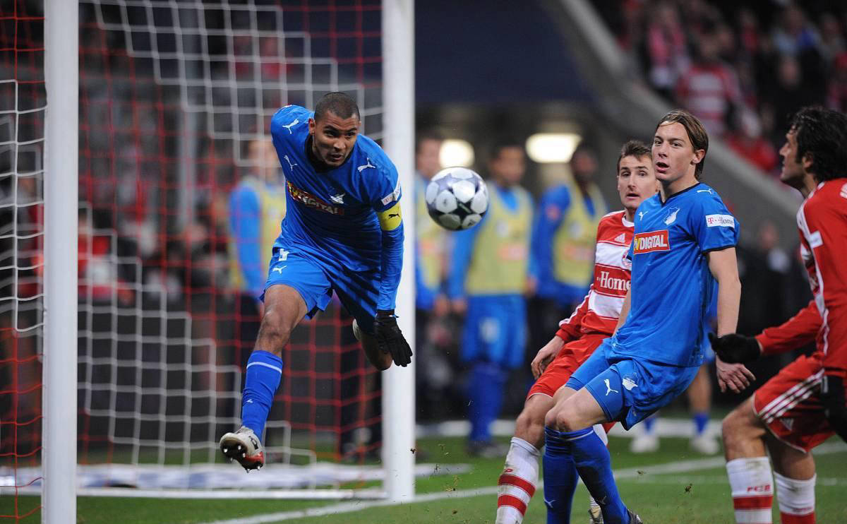 FB体育在线-霍芬海姆球员透露在训练中练习新战术，为下场比赛做出准备的简单介绍