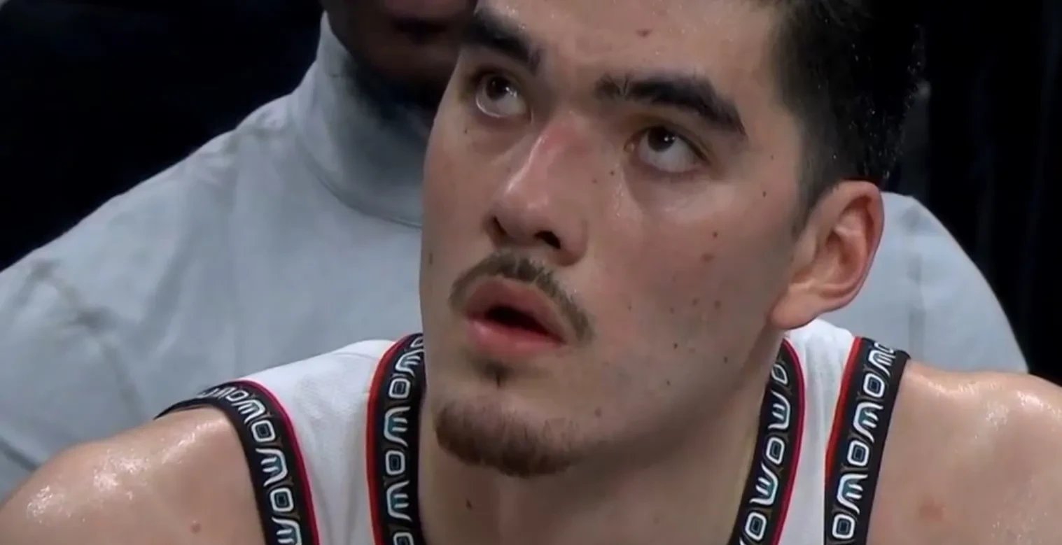 FB体育在线-尼克斯逆转灰熊，开门红