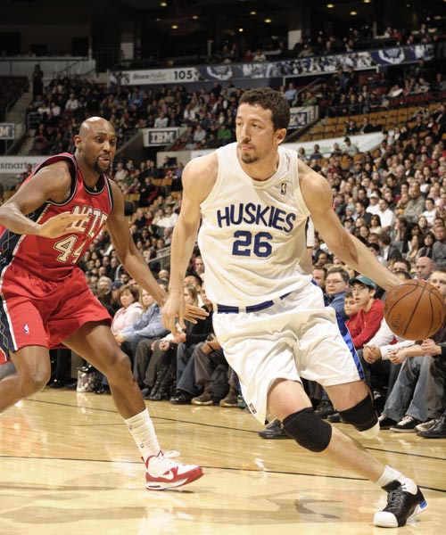 猛龙绝杀篮网，晋级次轮