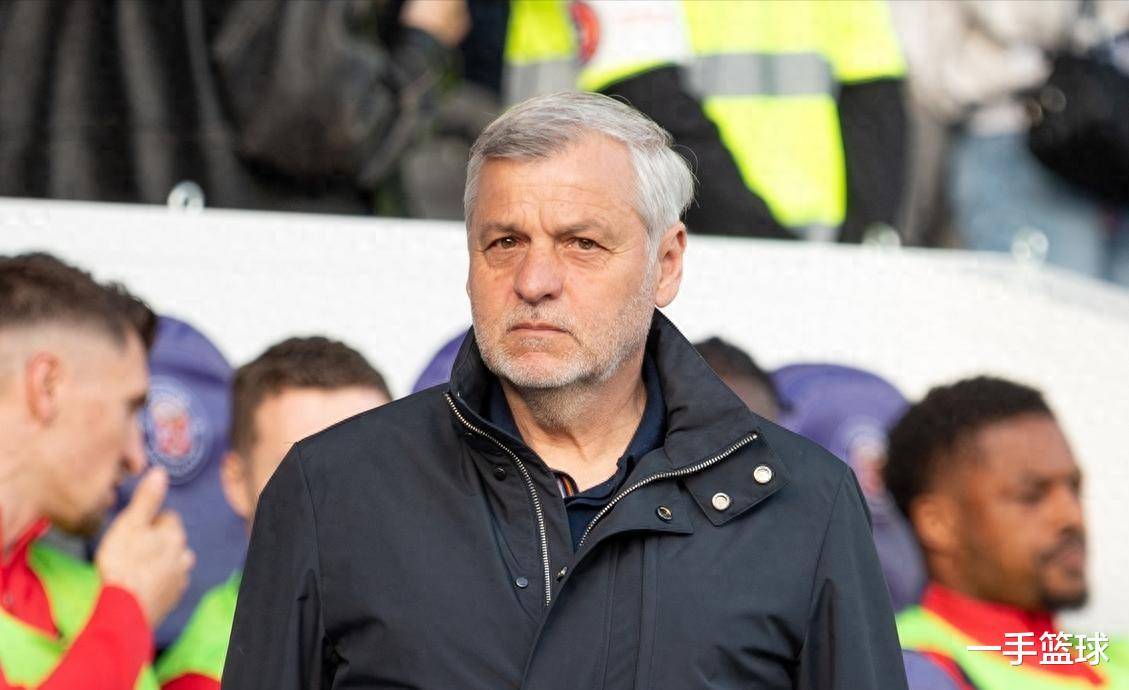 图卢兹逆转获胜，结束连败